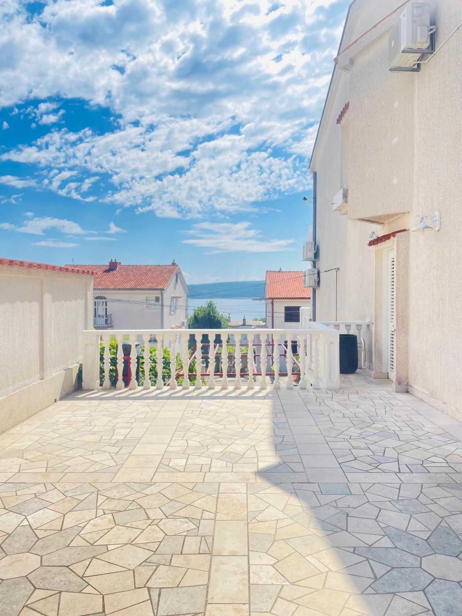 Anmarie Apartments Crikvenica Eksteriør bilde