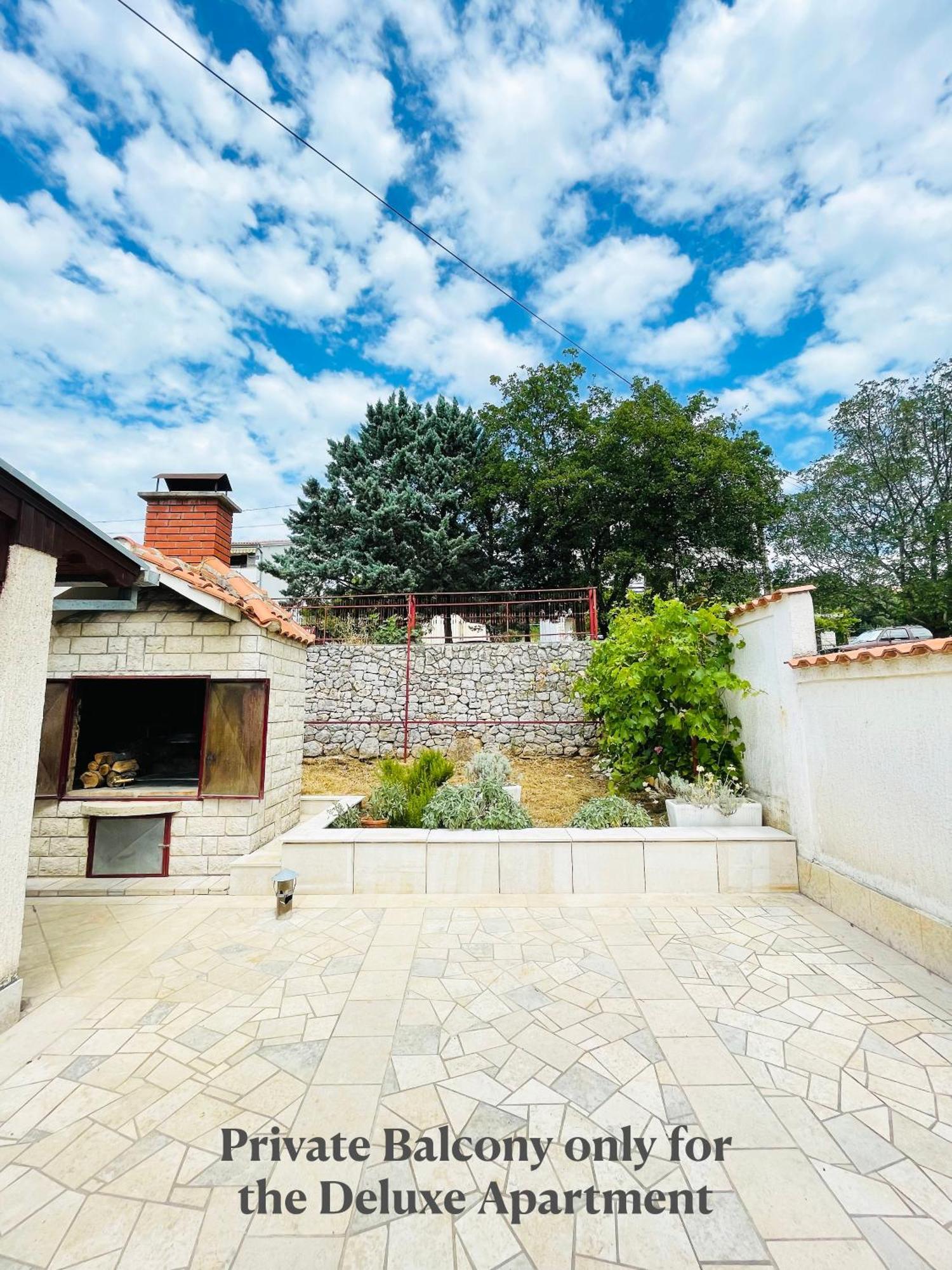Anmarie Apartments Crikvenica Eksteriør bilde